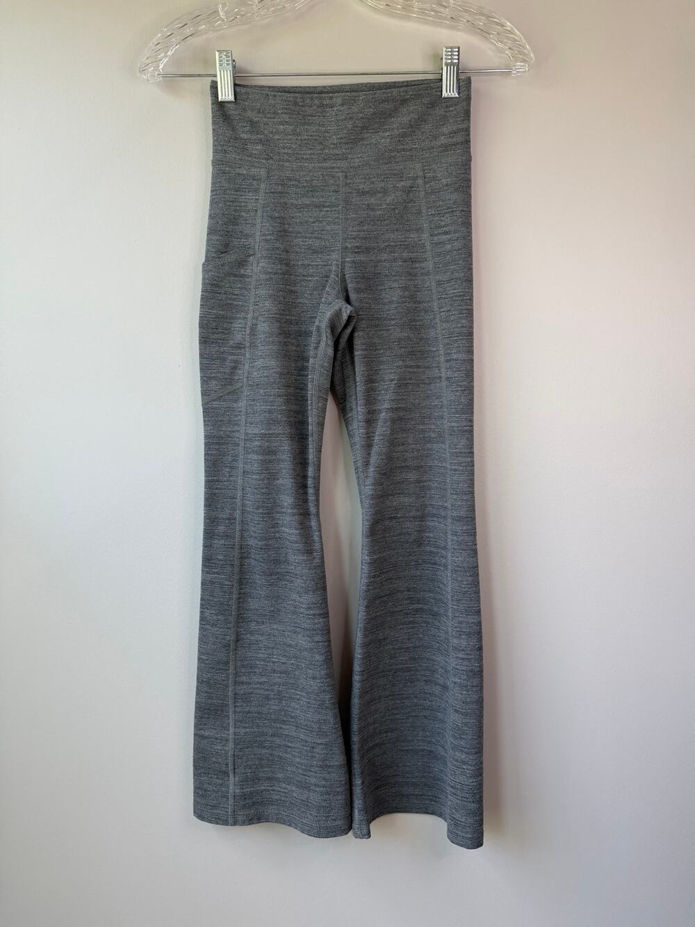 Abercrombie Kids YPB Size 9-10 flare leggings pockets space dye gray